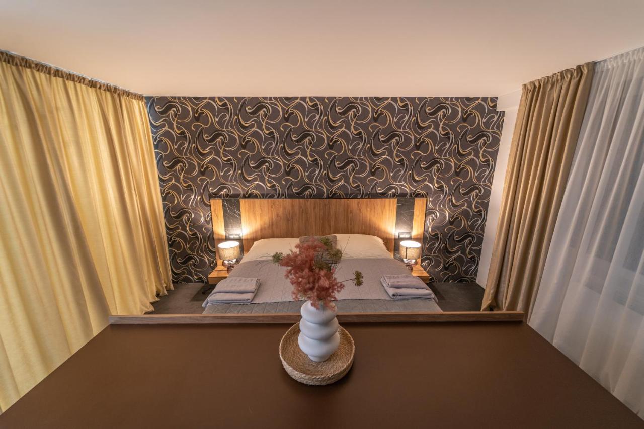 Hotel Zemplin トレビショフ エクステリア 写真