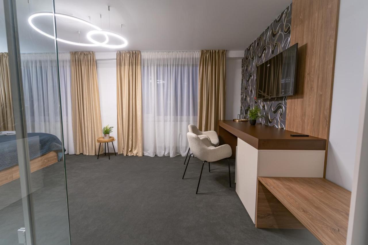 Hotel Zemplin トレビショフ エクステリア 写真
